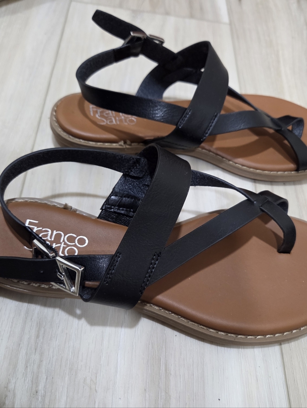 Franco Sarto Black Strappy Toe-Loop Women's Sandals